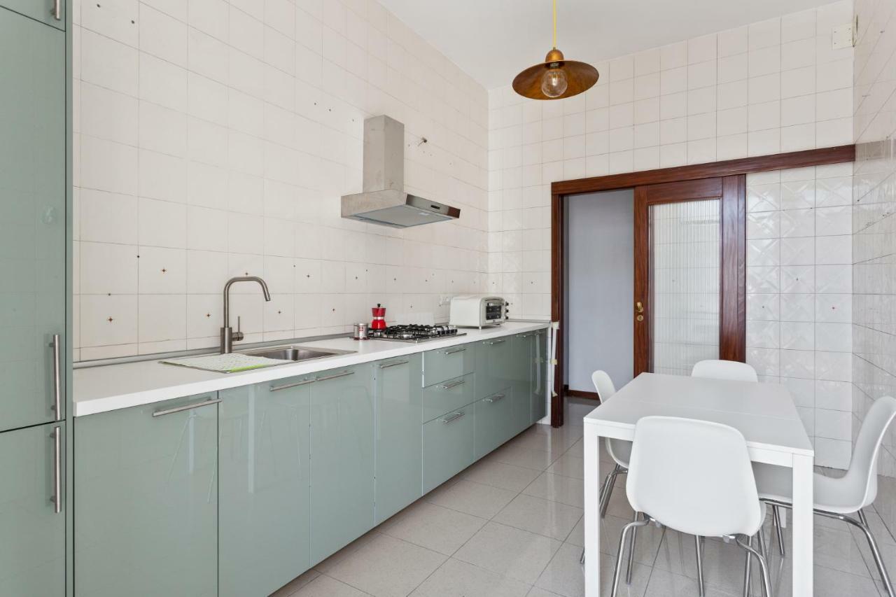 La Smorfia Napoli Appartement Buitenkant foto